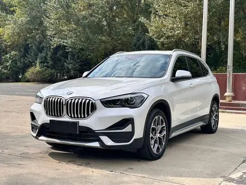 BMW X1 2022 — фото 1