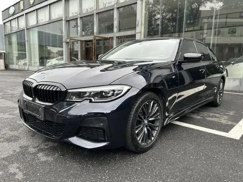 BMW 3 Series 2021 — фото 1