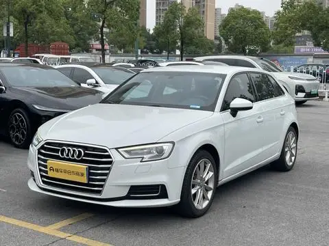 Audi A3 2019 — фото 1