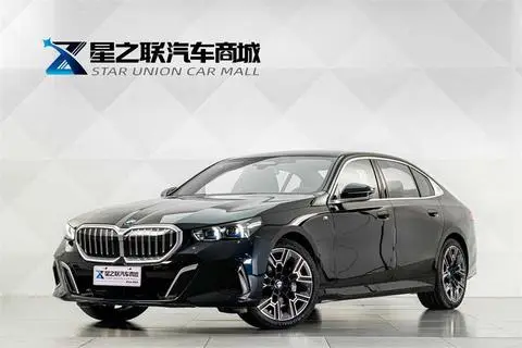 BMW 5 Series 2025