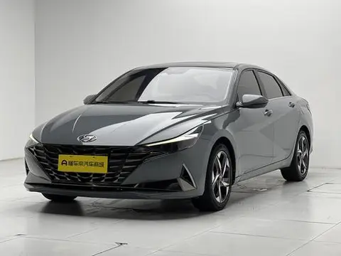Hyundai Elantra 2022