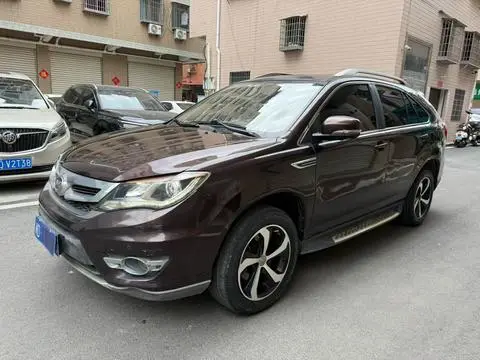 BYD S7 2015