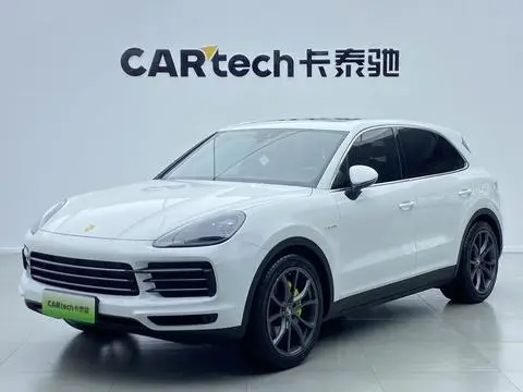 Porsche Cayenne E-Hybrid 2021