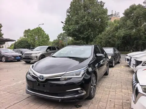 Toyota Corolla 2019 — фото 1