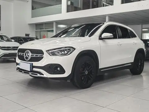 Mercedes-Benz GLA 2023