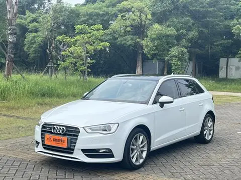 Audi A3 2015 — фото 1