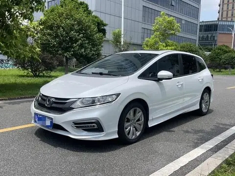 Honda Jade 2017 — фото 1