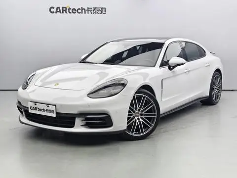 Porsche Panamera 2019