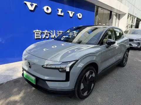 Volvo EX30 2025
