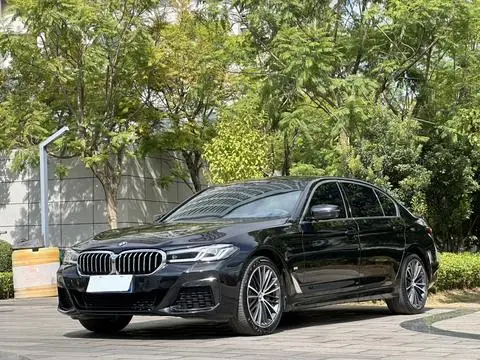 BMW 5 Series 2023 — фото 1