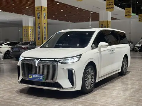 Voyah 梦想家 PHEV 2025