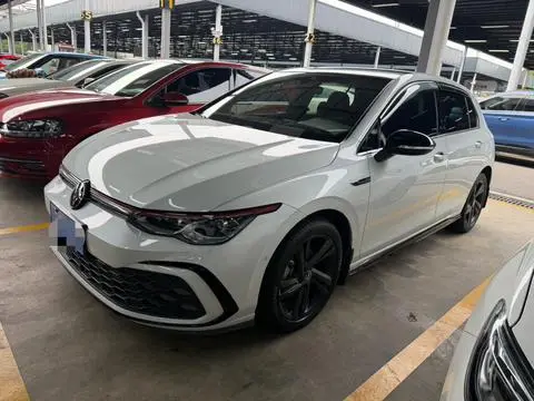 Volkswagen Golf 2024
