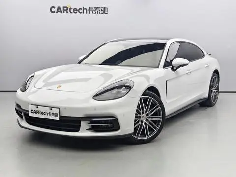Porsche Panamera 2019