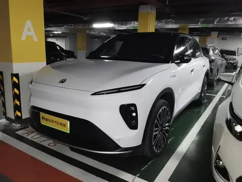 NIO ES8 2023