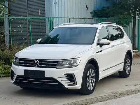 Volkswagen Tiguan L PHEV 2021