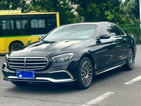 Mercedes-Benz E-Class 2022 — фото 1