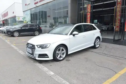 Audi A3 2020 — фото 1
