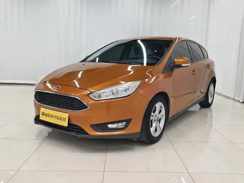 Ford Focus 2015 — фото 1