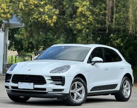 Porsche Macan 2021