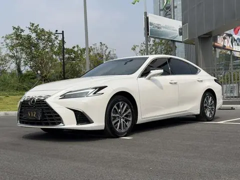 Lexus ES 2025 — фото 1
