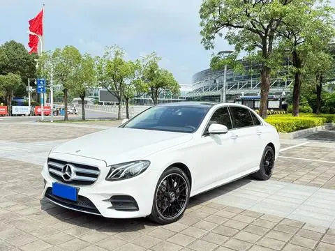 Mercedes-Benz E-Class 2016 — фото 1