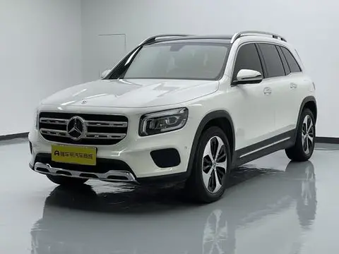 Mercedes-Benz GLB 2021