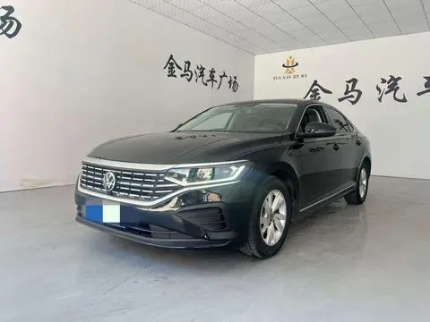Volkswagen Passat 2023