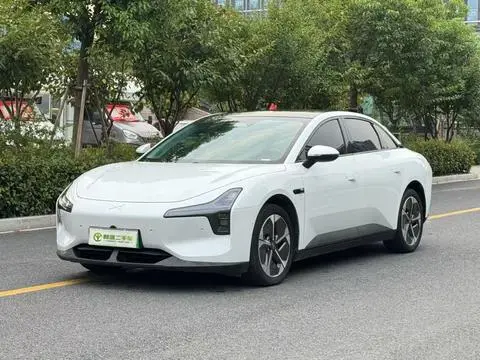 XPeng 小鹏MONA M03 2024