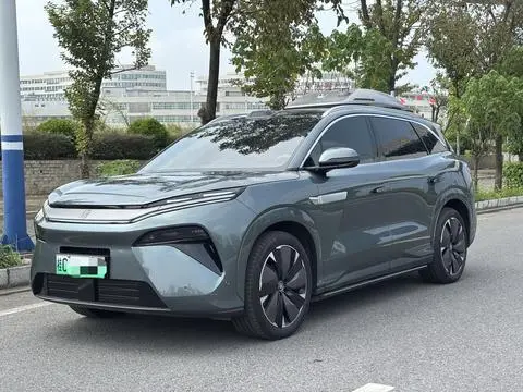 BYD TangL DM 2025