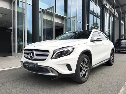 Mercedes-Benz GLA 2016 — фото 1