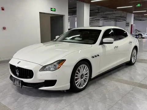 Maserati Quattroporte 2013