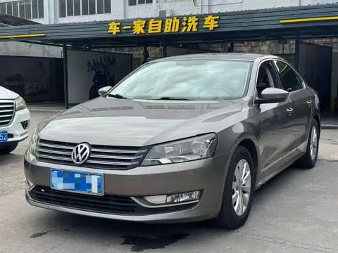 Volkswagen Passat 2014 — фото 1