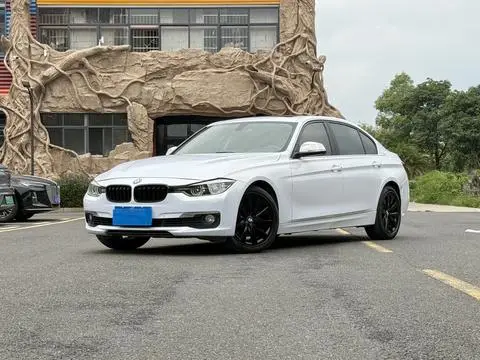 BMW 3 Series 2017 — фото 1