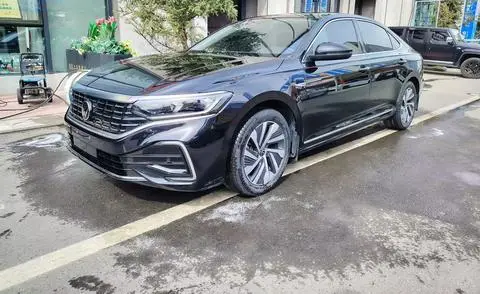 Volkswagen PassatPHEV 2022