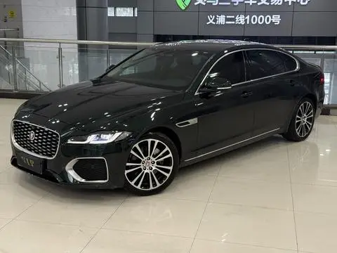 Jaguar XFL 2023 — фото 1