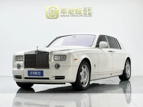 Rolls Royce 幻影 2011