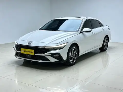 Hyundai Elantra 2023