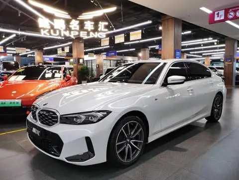 BMW 3 Series 2023 — фото 1