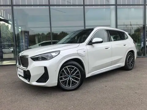 BMW iX1 2025
