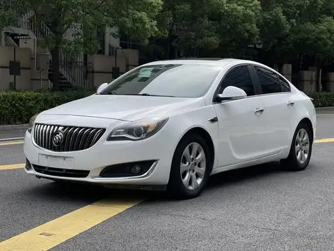 Buick Regal 2015 — фото 1