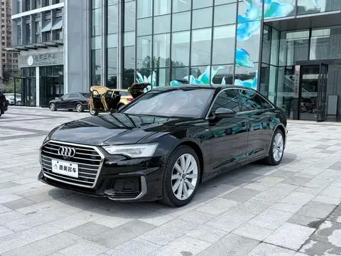 Audi A6L 2022 — фото 1
