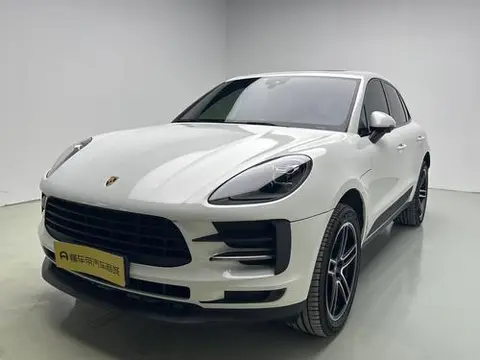 Porsche Macan 2021