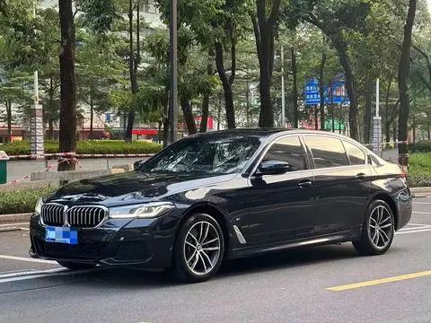 BMW 5 Series 2022 — фото 1