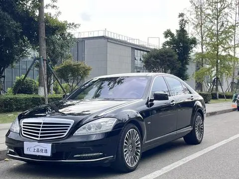 Mercedes-Benz S-Class 2012