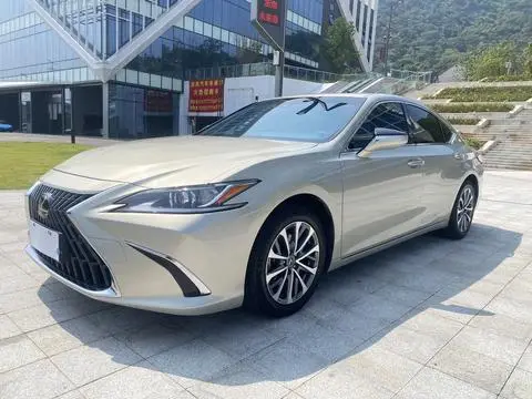 Lexus ES 2024