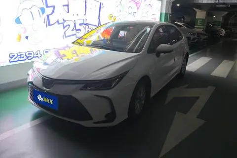 Toyota Corolla 2019 — фото 1