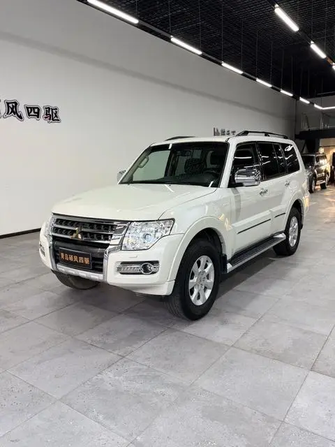 Mitsubishi 帕杰罗 2018