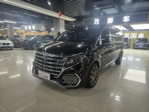 Mercedes-Benz 威霆 2023