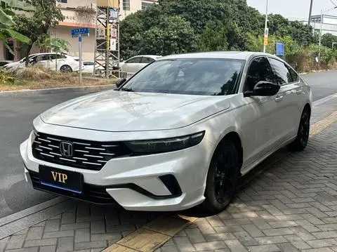 Honda Accord 2025 — фото 1