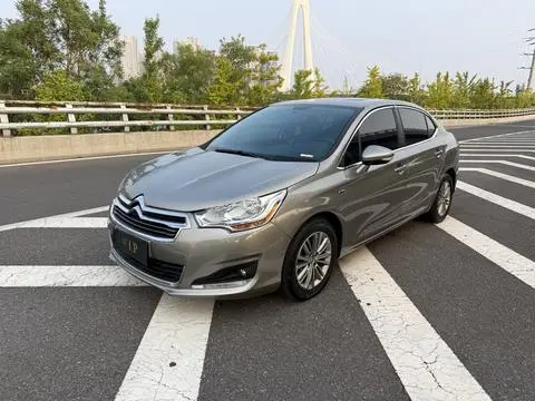 Citroën C4L 2015 — фото 1